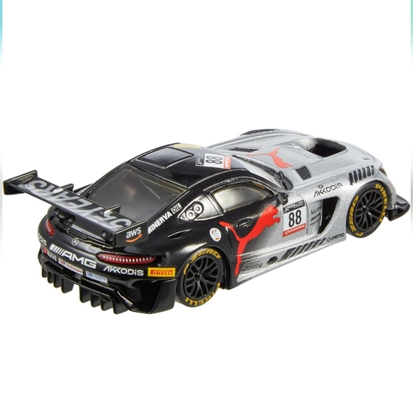 Hot Wheels Real Riders Mercedes-AMG GT3 Die Cast Car 1:43 Scale HMD44 - Picture 6 of 7